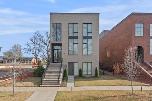 a-712 N Magnolia St, North Little Rock, AR, 72114-4718 | Card Image