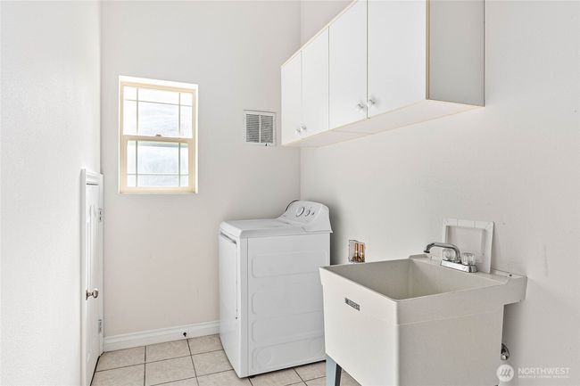 Laundry | Image 18