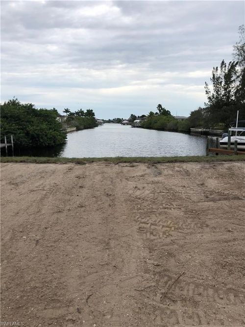 3604 Yucatan Pkwy, Cape Coral, FL, 33993-9338 | Card Image