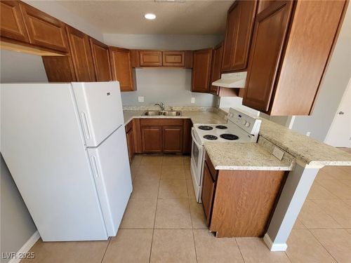 apt-4-2023 Bassler St, North Las Vegas, NV, 89030-6520 | Card Image