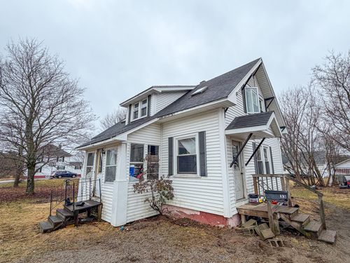 33 Lakeview Street, Lincoln, ME, 04457 | Card Image