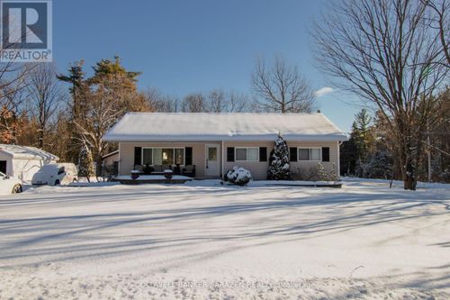 875 Usborne St, Braeside, ON, K0A1G0 | Card Image