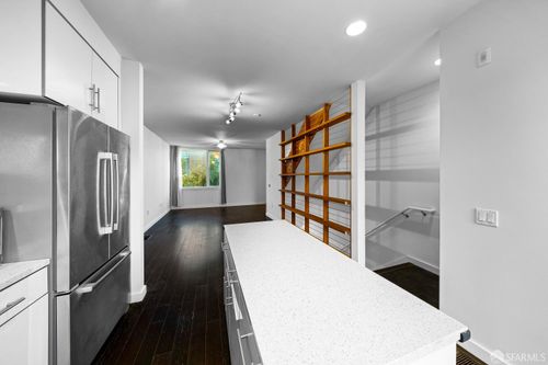 263 Friedell St, San Francisco, CA, 94124-2952 | Card Image