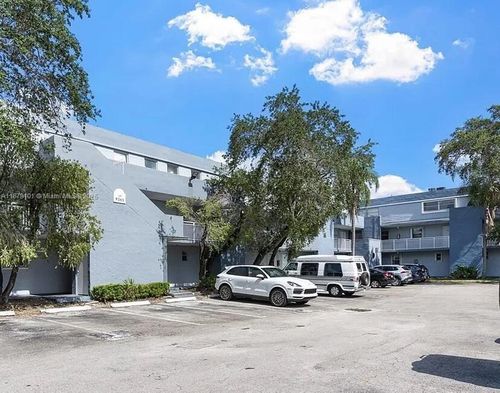 apt-g239-9367 Fontainebleau Blvd, Miami, FL, 33172-5642 | Card Image