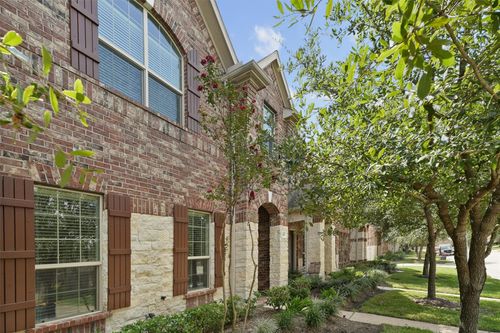 9147 Monarch Mist Ln, Houston, TX, 77070-2134 | Card Image