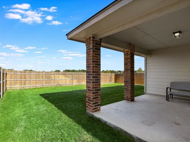 1640 Th Johnson, House other with 3 bedrooms, 2 bathrooms and 4 parking in Taylor TX | Image 18