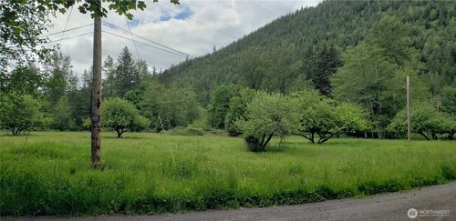 32 Se 341st St, Ravensdale, WA, 98051 | Card Image