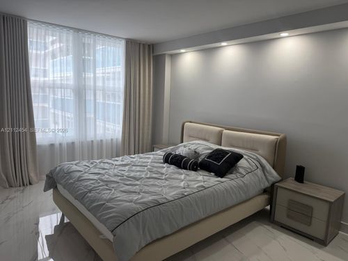 1601-3800 S Ocean Dr, Hollywood, FL, 33019-2922 | Card Image
