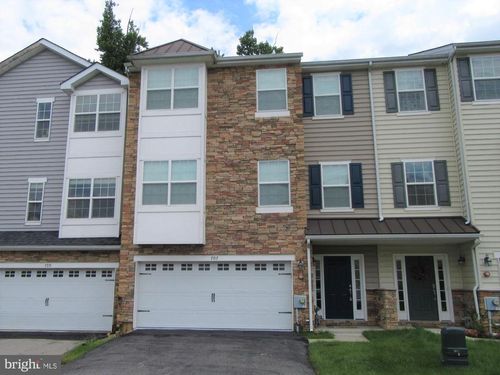 707 S Twin Lakes Blvd, Newark, DE, 19711-1828 | Card Image