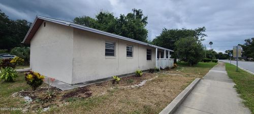 1033 George W Engram Blvd, Daytona Beach, FL, 32114-2949 | Card Image