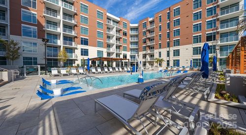 2e-4425 Sharon Rd, Charlotte, NC, 28211-3667 | Card Image