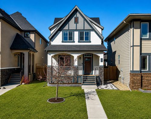 432 Marquis Hts Se, Calgary, AB, T3M1V1 | Card Image
