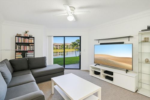 9853-9853 Nob Hill Ln, Sunrise, FL, 33351-4647 | Card Image