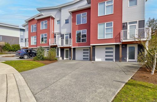 110-1800 Summerhill Pl, Nanaimo, BC, V9S0C7 | Card Image