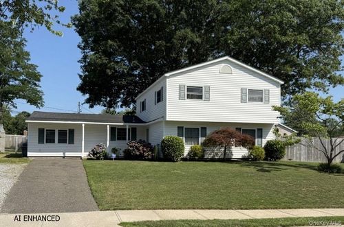 9 College Hills Dr, Farmingville, NY, 11738-1445 | Card Image