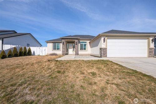 415 R St Sw, Quincy, WA, 98848-2605 | Card Image