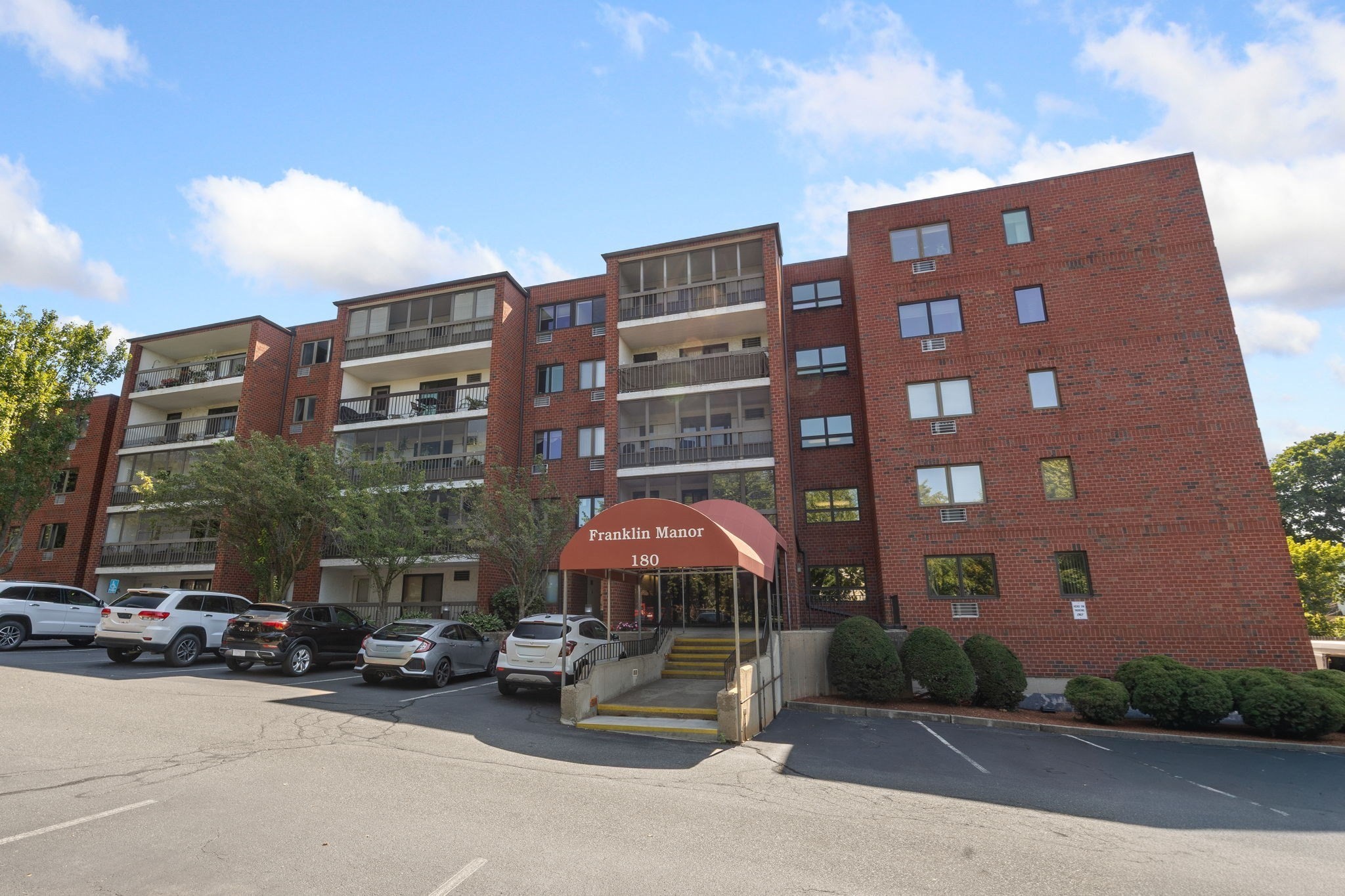 406 - 180 Green St, For Sale in Melrose - eXp Realty