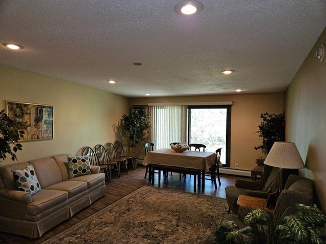 Community room | Image 20