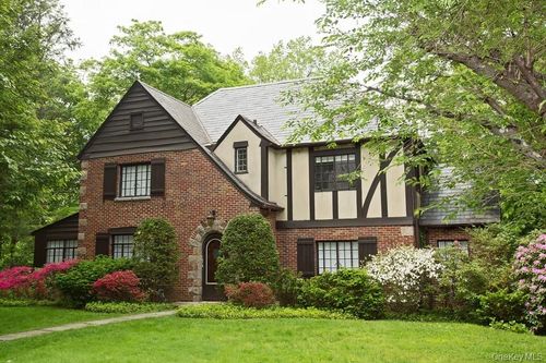 11 Eton Rd, Scarsdale, NY, 10583-2103 | Card Image
