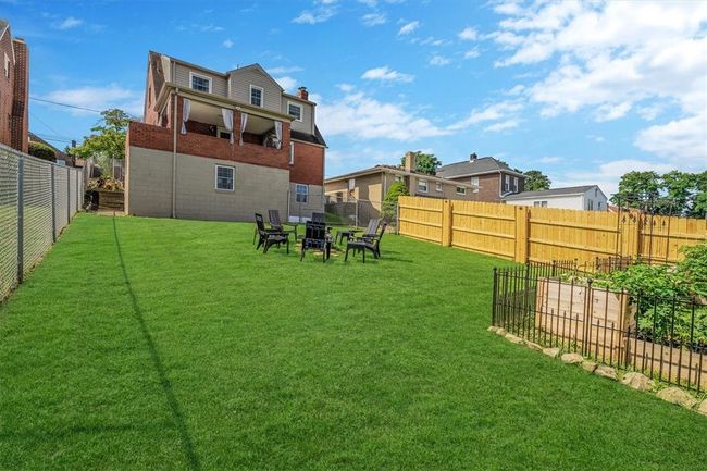 Fenced in backyard | Image 45