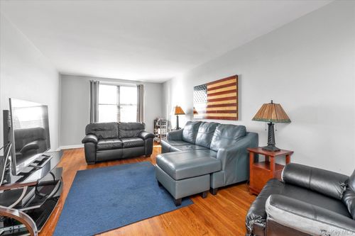7k-83-40 Austin St, Kew Gardens, NY, 11415 | Card Image