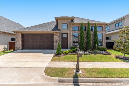 8505 Phoenix Ave, Tulsa, OK, 74132-5603 | Card Image