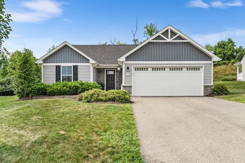 572 Birch Dr, Houston, PA, 15342-1267 | Card Image