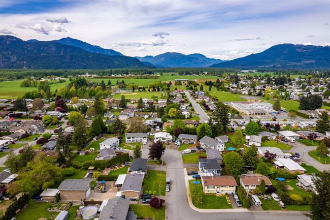 10047 Shamrock Drive, House other with 4 bedrooms, 2 bathrooms and 7 parking in Chilliwack BC | Image 37