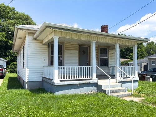 917 Delaware Ave, Middletown, OH, 45044-5734 | Card Image