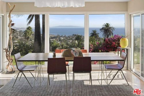 16906 Enchanted Pl, Pacific Palisades, CA, 90272-2815 | Card Image