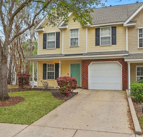 8658 Grassy Oak Trl, North Charleston, SC, 29420-7531 | Card Image