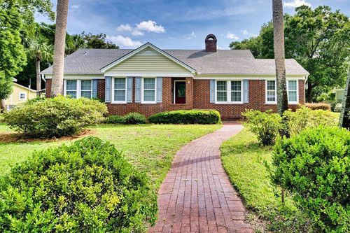 9 11th St, Apalachicola, FL, 32320-1905 | Card Image
