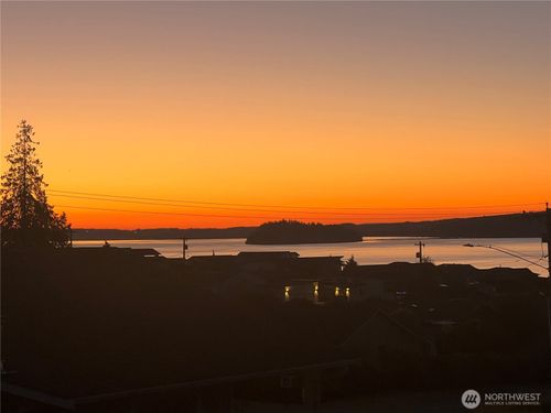 804 Sandstone Ln, Camano Island, WA, 98282-7314 | Card Image