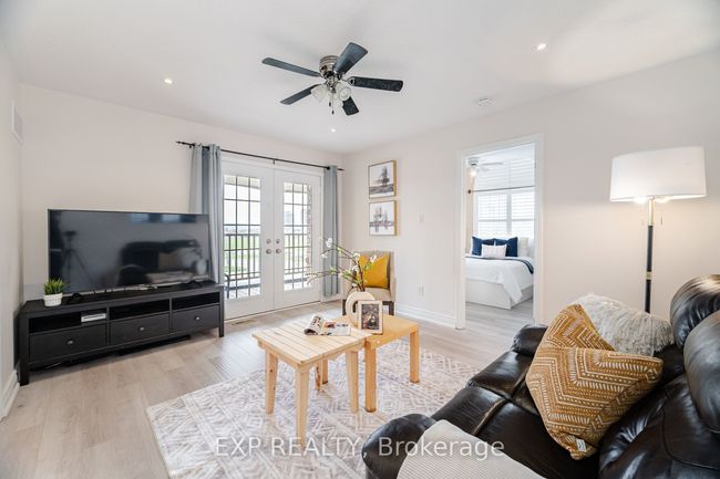 810 Cousens Terr, House other with 5 bedrooms, 3 bathrooms and 2 parking in Milton ON | Image 37