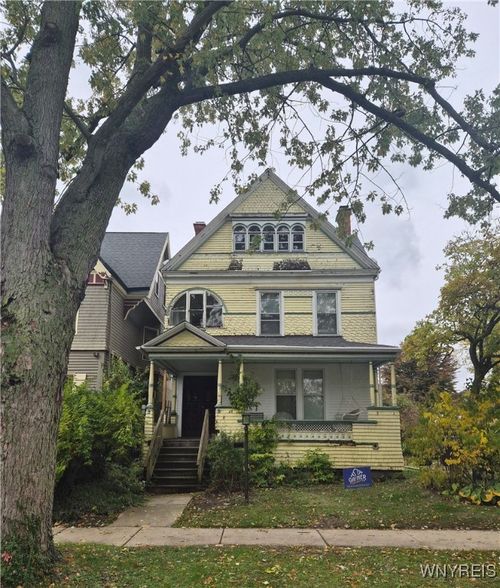 45 Saint Johns Pl, Buffalo, NY, 14201-1723 | Card Image