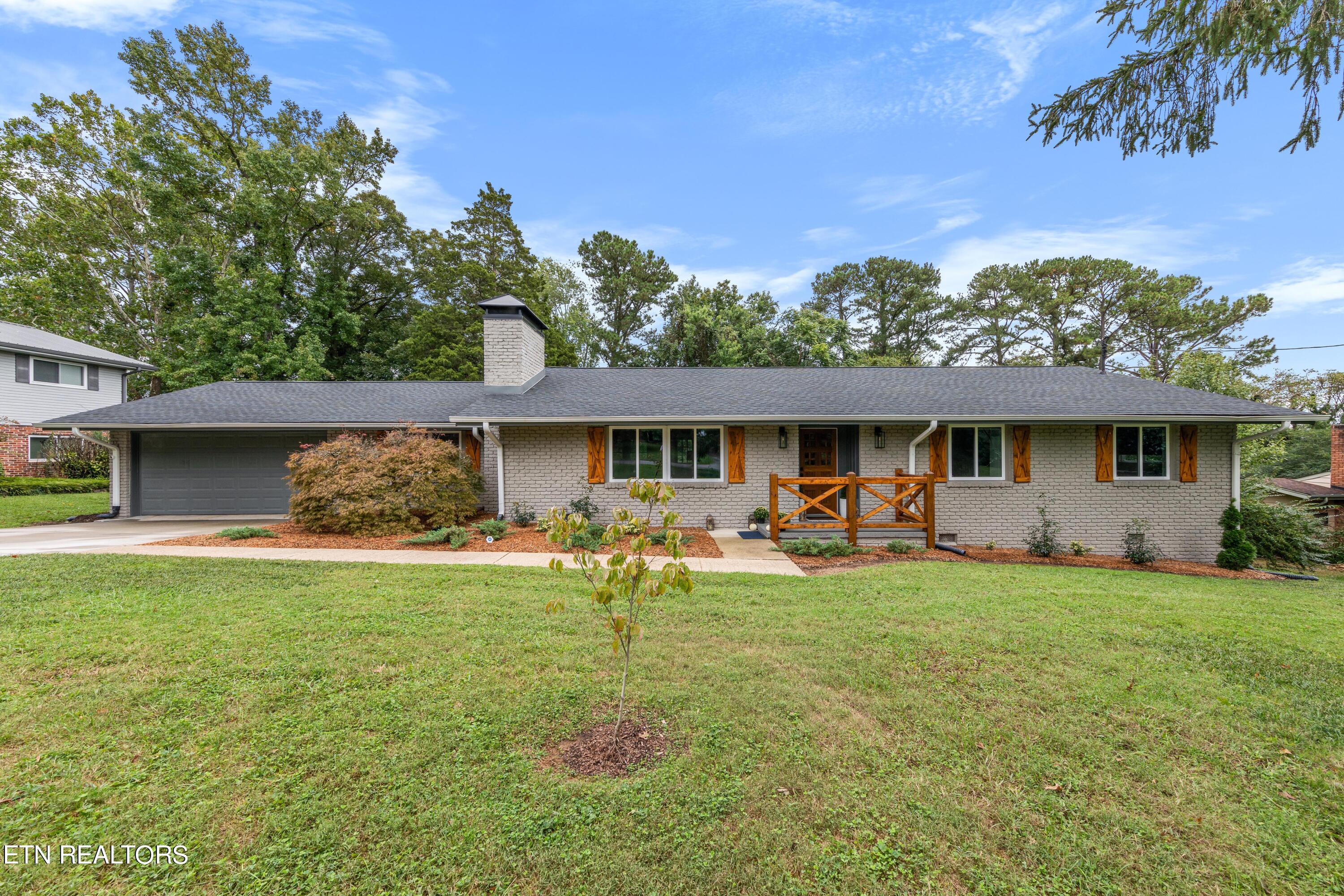 Corteland Dr, Knoxville, TN 37909