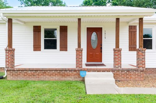 1515 Old Estill Springs Rd, Tullahoma, TN, 37388-5504 | Card Image
