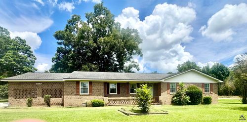 3349 Sandy Cir, Macon, GA, 31216-6272 | Card Image