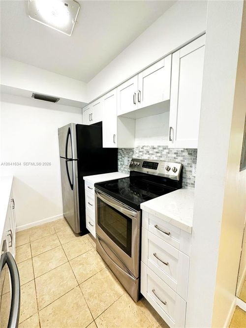 202-7137 Golf Colony Ct, Lake Worth, FL, 33467-8897 | Card Image