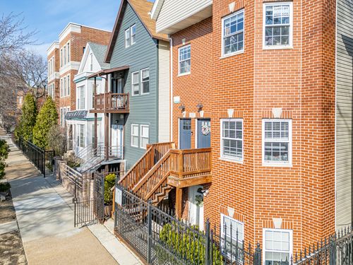 3115 N Oakley Ave, Chicago, IL, 60618-6407 | Card Image