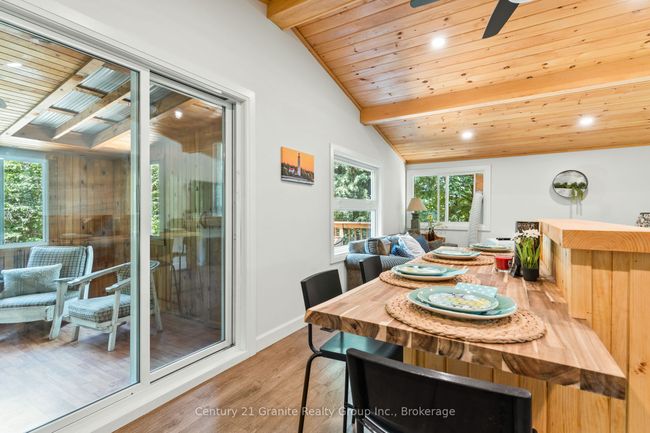 10979 Highway 118, House other with 3 bedrooms, 1 bathrooms and 8 parking in Algonquin Highlands ON | Image 8