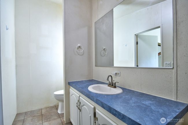 930 Tipsoo Loop N, House other with 2 bedrooms, 2 bathrooms and 2 parking in Rainier WA | Image 20