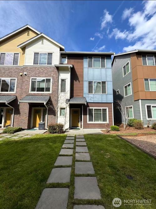 15729 Ne 14th Aly, Bellevue, WA, 98008-2719 | Card Image