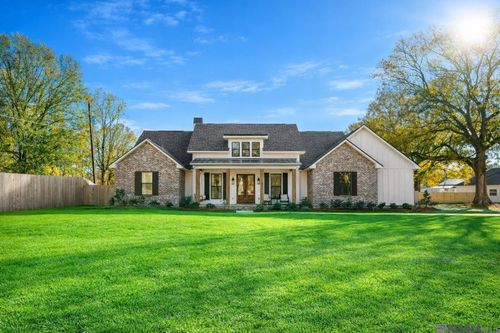 10598 Arnold Rd, Denham Springs, LA, 70726-1615 | Card Image