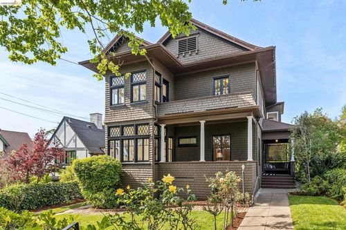 1715 Oakland Ave, Piedmont, CA, 94611-4019 | Card Image