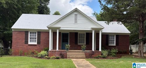 127 Meadow Ln, TRUSSVILLE, AL, 35173-1312 | Card Image