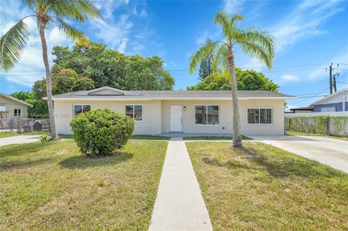 14312 Sw 110th Ave, Miami, FL, 33176-6409 | Card Image