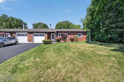 2B Deer Crk, Clifton Park, NY, 12065 | Card Image