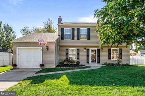 3 Luray Ln, Evesham, NJ, 08053-2472 | Card Image
