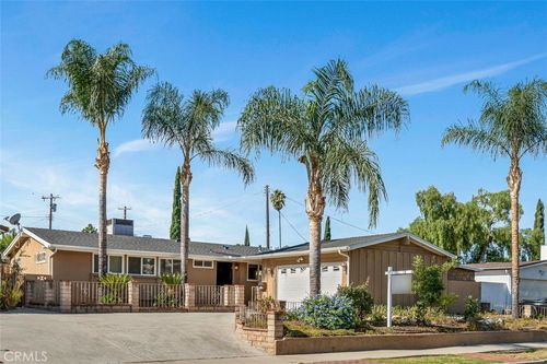 20216 Haynes St, Winnetka, CA, 91306-4223 | Card Image